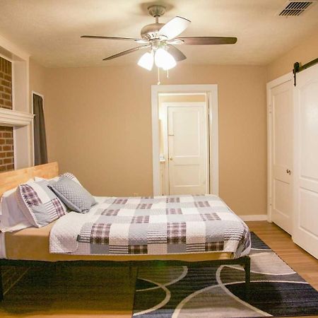 Shiner Country Inn Экстерьер фото