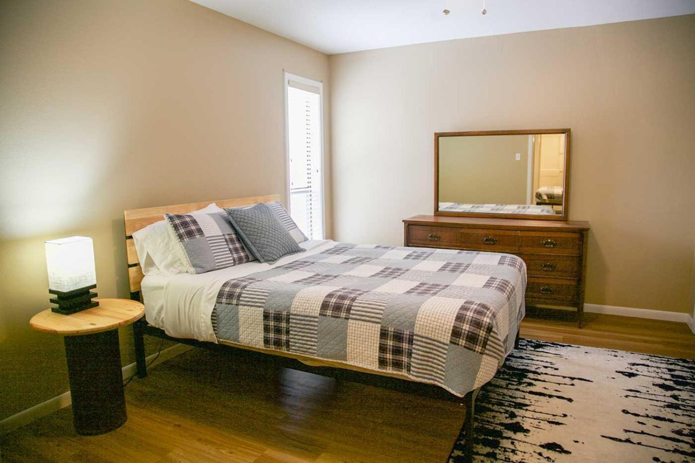 Shiner Country Inn Экстерьер фото