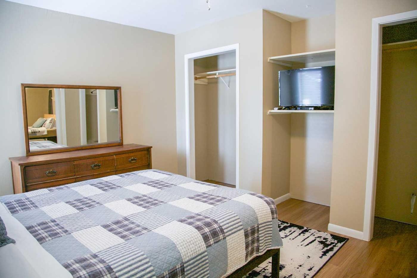Shiner Country Inn Экстерьер фото